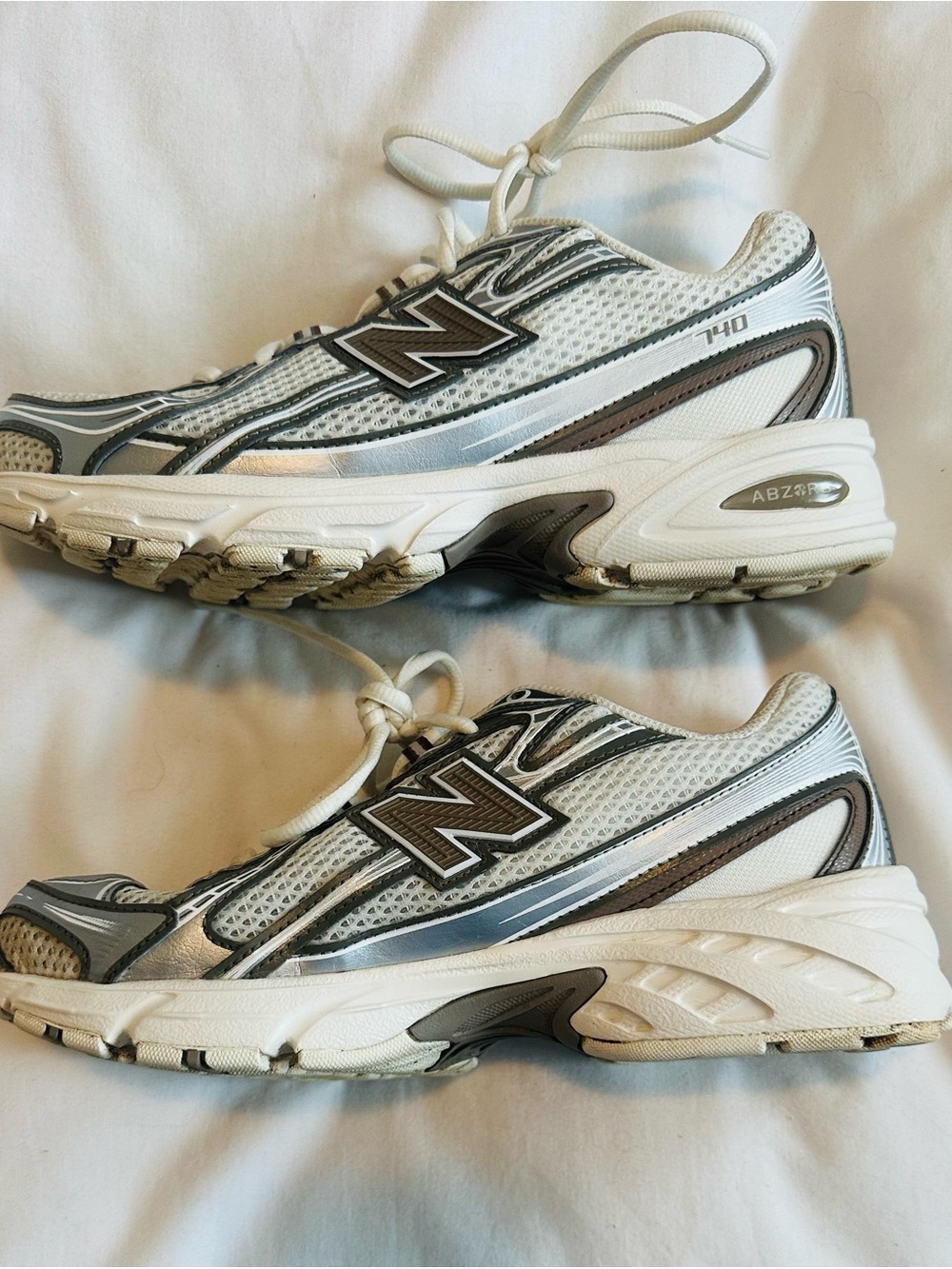 New Balance 740 Women’s White/Gray Athletic Running Shoes, like new (no box)